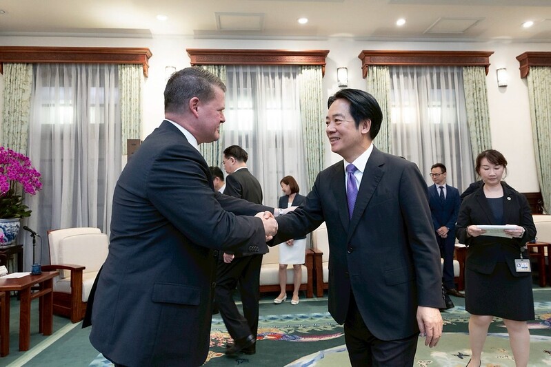 President Lai meets delegation from Institute for Indo-Pacific Security