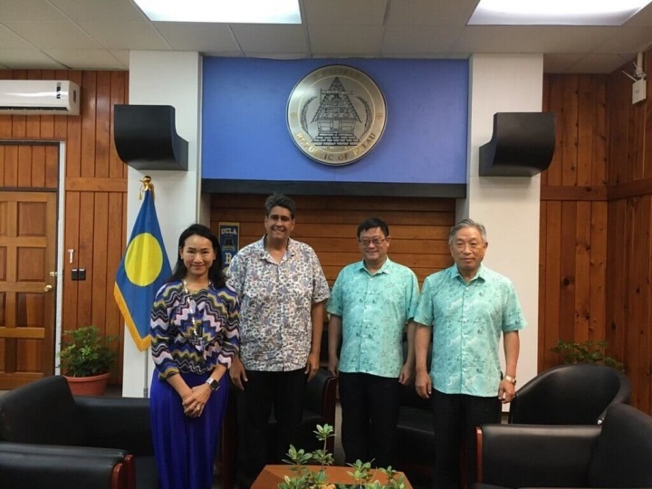 Taiwan's EPA chief in Palau for ocean forum; meets with Palau president