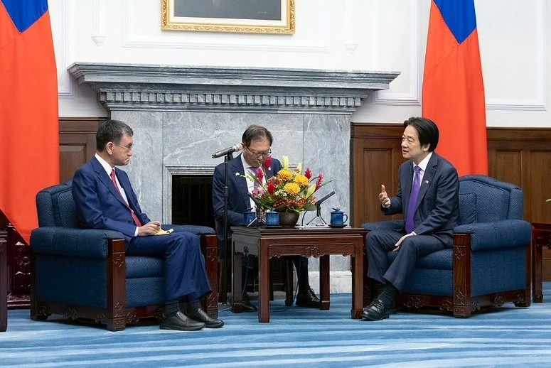 President Lai meets Japanese House of Representatives Member and former Minister for Foreign Affairs Kono Taro